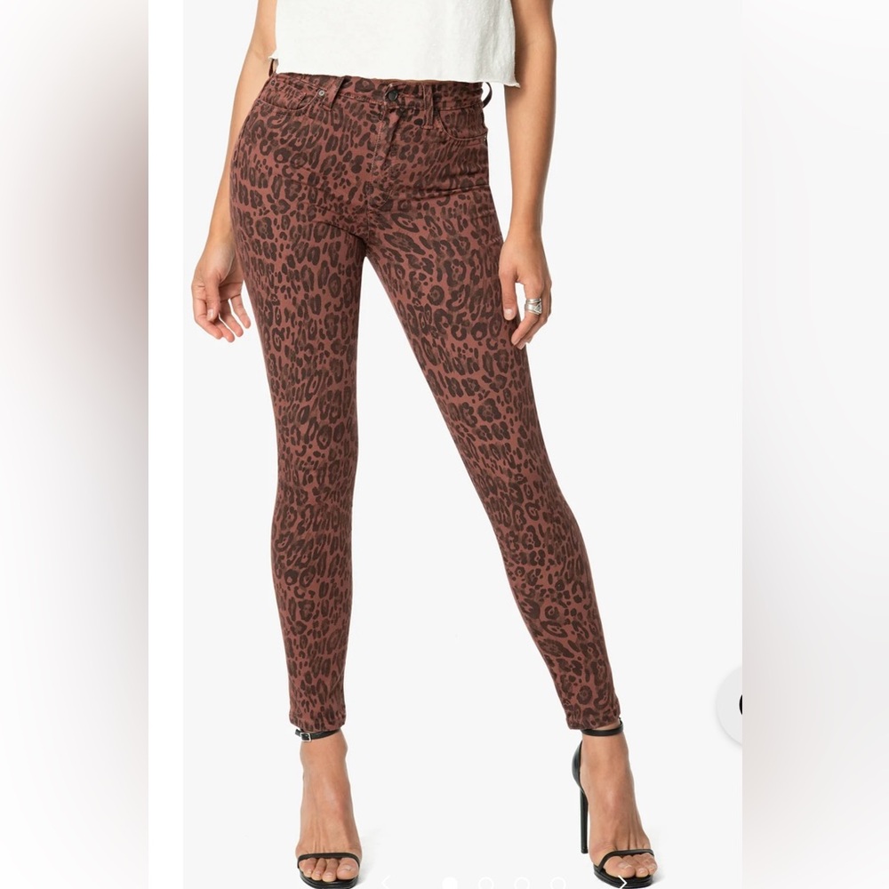 NWT Joe's Jeans Charlie High Rose Skinny Jeans In Red & Black Leopard Print.